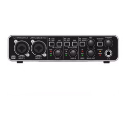 Placa de Audio Externa Behringer - Umc 204-HD